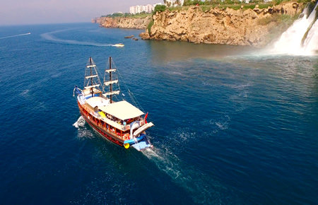 A view from Antalya Lazy-Day Boat Trip